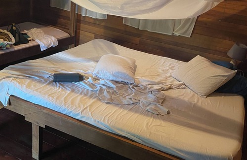 Cuajiniquil Cabine | Beautiful 5-bedroom lodge in Cuajiniquil with WiFi and Spa facial & body