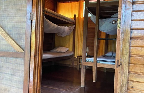 Cuajiniquil Cabine | Beautiful 5-bedroom lodge in Cuajiniquil with WiFi and Spa facial & body