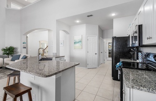Beachwalk Isles Maison | Beautiful 5 Bedroom Pool Home on the Water!