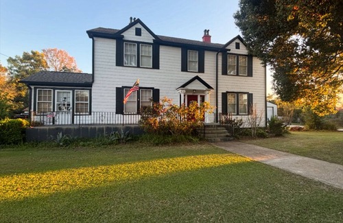 Cairo Maison | Beautiful 5 br, 3.5 baths, pool