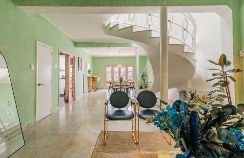 La Condesa Villa | Beautiful 6 BDR Villa with AC in La Condesa