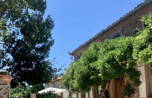 Castelferrus Maison | Beautiful 6 Bedroom Farm House in Castelferrus
