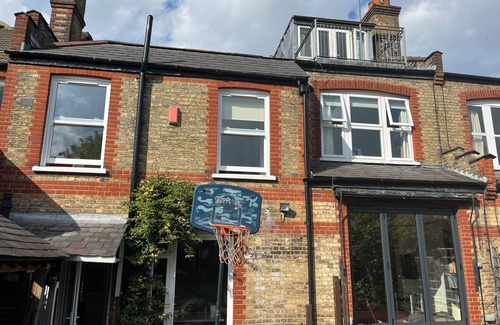Winchmore Hill Maison | Beautiful 6 bedroom Edwardian bright family home based in Winchmore Hill