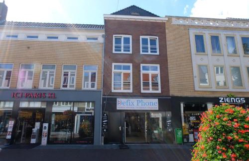 Tiel Appartement | Beautiful 60m2 One-Bedroom Apartment with Terrace - WA7A