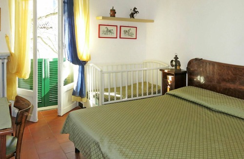 San Damiano dʼAsti Villa | Belle maison de vacances pour 2 personnes avec piscine, TV, balcon, animaux admis et parking