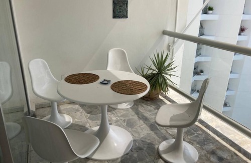 Club Deportivo Appartement | Beautiful apartment on the beach overlooking the beautiful Acapulco Bay.