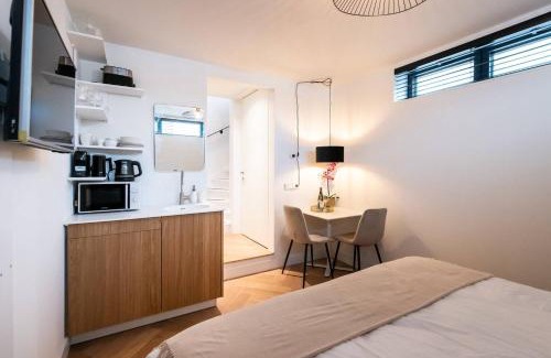 Rijnbuurt Appartement | Beautiful Amstel houseboat