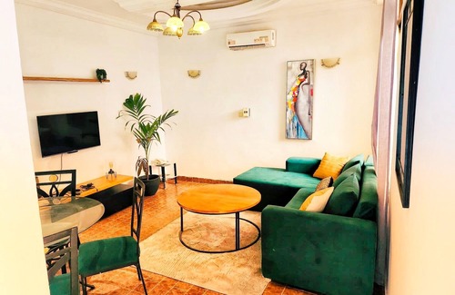 Ngaliema Appartement | Charmant, paisible appartement rénové à Macampagne