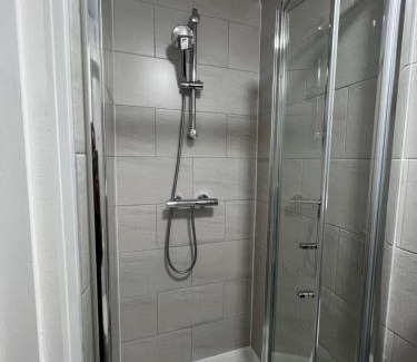 Coventry Maison | Beautiful and Cosy Double Ensuite Room