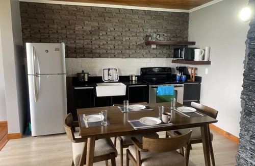 Monteverde Appartement | Appartement équipé, avec vue montagne et océan