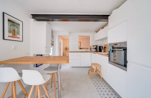 Bacalan Maison | Beautiful and large house with garden