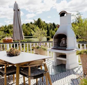 Melby Maison | Beautiful And Romantic Cottage With Swimmingpool
