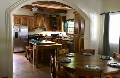 Playa Grande Maison | Maison sécurisée avec piscine près de la plage - 195 $ / nuit spéciale de dernière minute !!!