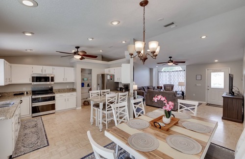 Hoffmann Hills Maison | Beautiful and spacious retreat house