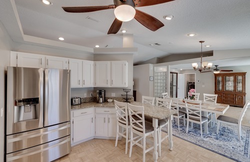 Hoffmann Hills Maison | Beautiful and spacious retreat house