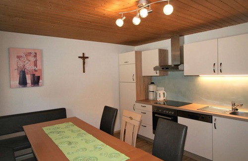 Holdernach Villa | Agréable appartement dans une maison de vacances avec WIFI, TV, balcon, animaux admis et parking