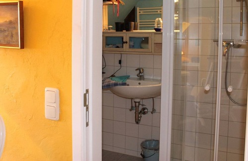 Damgarten Appartement | Beautiful Apartment in Damgarten with Garden
