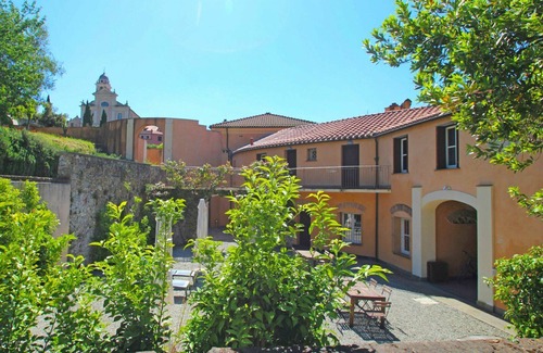 Santo Stefano del Ponte Villa | Agréable appartement dans une maison de vacances pour 6 personnes avec WIFI, TV et animaux admis