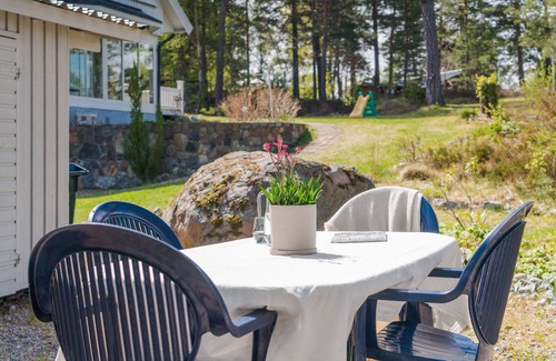 Saltsjo Boo Appartement | Beautiful apartment with sea view & outdoor space