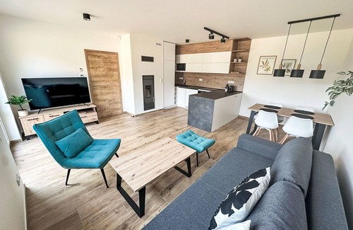 Smrzovka Appartement | Bel appartement pour 12 personnes avec WIFI, TV et terrasse