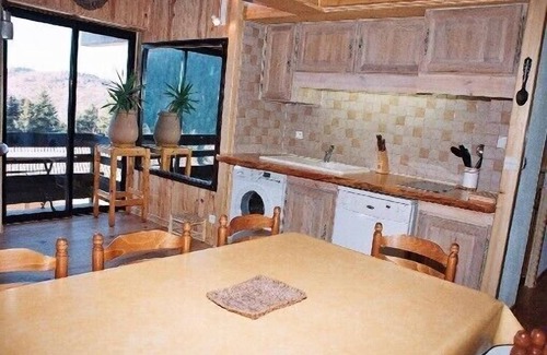 Ax-les-Thermes Appartement | Bel appartement tout en bois dans résidence aux pieds des pistes.
