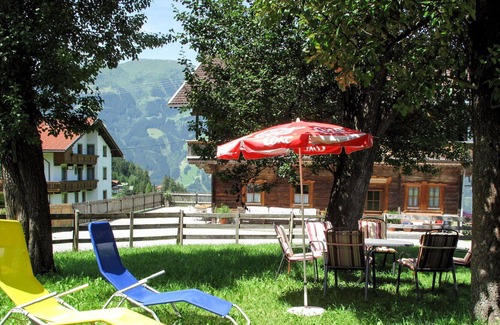 Hainzenberg Villa | Magnifique maison de vacances pour 14 personnes avec WIFI, TV, balcon et parking