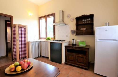 Montorsaio Maison | Bel appartement dans une maison de vacances pour 2 personnes avec piscine, WIFI, TV et patio