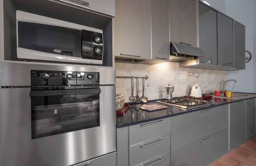 Terricciola Appartement | Bel appartement pour 2 personnes avec WIFI et TV