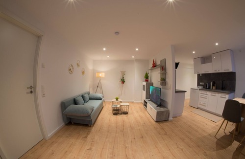 Andreasvorstadt Appartement | Beautiful apartment 54 m², close to the center, king bed, courtyard side