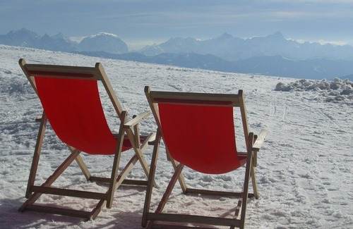 Bodensdorf Appartement | Komf FeWo, soldat. Plage à droite sur l'Ossiachersee / Bodendorf u. Domaine skiable Gerlitzen