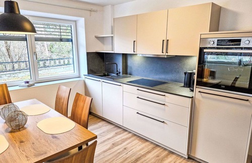 Arzl im Piztal Appartement | Confortable appartement pour 5 personnes avec WIFI, TV, terrasse et animaux admis