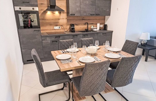 Sekirn Appartement | Agréable appartement pour 6 personnes avec WIFI, TV et balcon