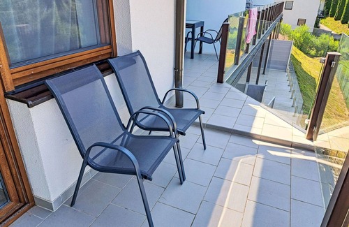 Sekirn Appartement | Agréable appartement pour 6 personnes avec WIFI, TV et balcon