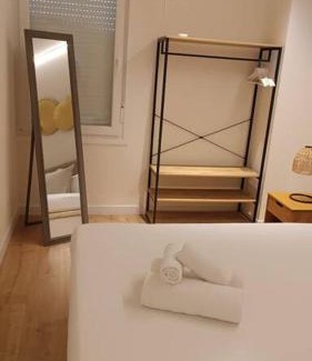 Canillas Appartement | Beautiful apartment close to IFEMA for 5 pax - Pedroñeras