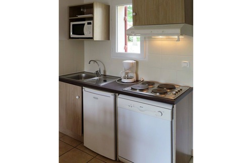 Barbaste Appartement | Precioso apartamento con WIFI, piscina, TV, terraza, mascotas permitida y aparcamiento