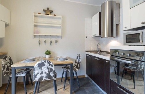 Madesimo Appartement | Joli appartement pour 2 personnes avec WIFI, TV et balcon