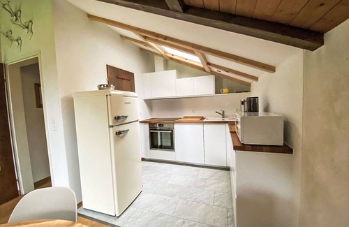 Falera Appartement | Joli appartement pour 5 personnes avec WIFI, piscine, TV, balcon et vue panoramique