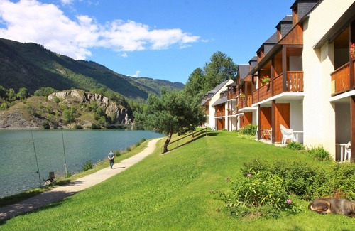 Peyragudes Appartement | Beautiful apartment for 4 people with WIFI, pool, TV, terrace, pets allowed and parking