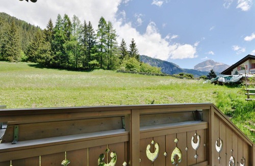 Fontanazzo Appartement | Bel appartement pour 4 personnes avec WIFI, TV, balcon et parking