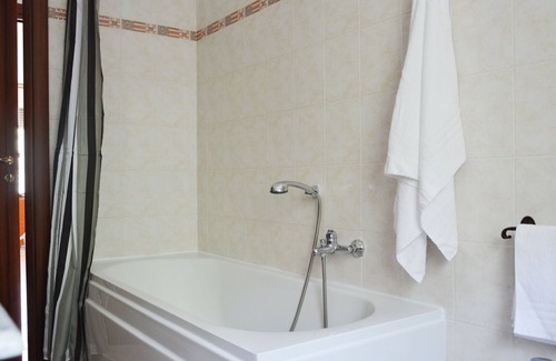 Travaco Siccomario Appartement | Beautiful apartment for 2 people with WIFI, A/C, TV, balcony, pets allowed and parking