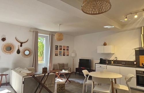 Eygalieres Appartement | Vrbo Property