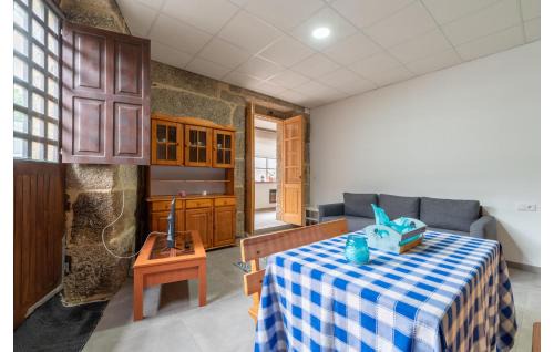 Arnoia Appartement | Beautiful Apartment In A Arnoia