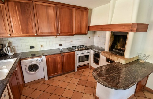 Penia Maison | Bel appartement dans une maison de vacances avec WIFI, TV, balcon, animaux admis et parking