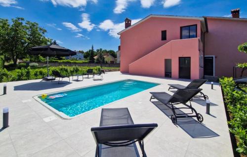 Strmac Appartement | Beautiful Apartment In Labin With Wifi
