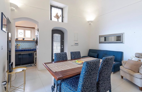 Raito Appartement | Bel appartement à Raito avec WiFi