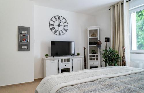 Landstuhl Appartement | Beautiful Apartment in town centre (TLA/TDY/TLF)