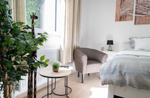 Landstuhl Appartement | Beautiful Apartment in town centre (TLA/TDY/TLF)