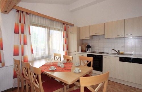 Kapfing Villa | Bel appartement dans une maison de vacances avec WIFI, TV, terrasse, vue panoramique, parking