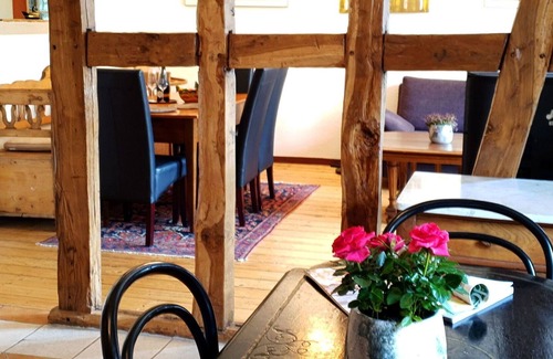 Ediger Maison | Agréable appartement pour 4 personnes avec WIFI, TV, balcon, animaux admis et parking