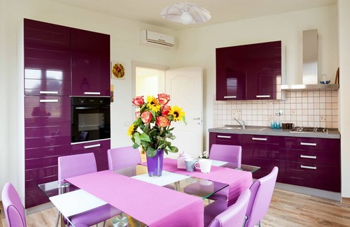 San Michele di Moriano Villa | Appartement dans une maison de vacances avec piscine, climatisation, WIFI, TV, terrasse, parking